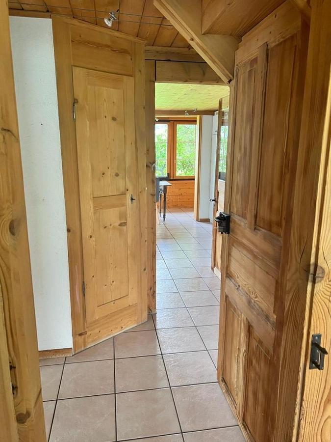 Edelweiss 4 Zi Ferienwohnung In Landhaus Frutigen Bagian luar foto